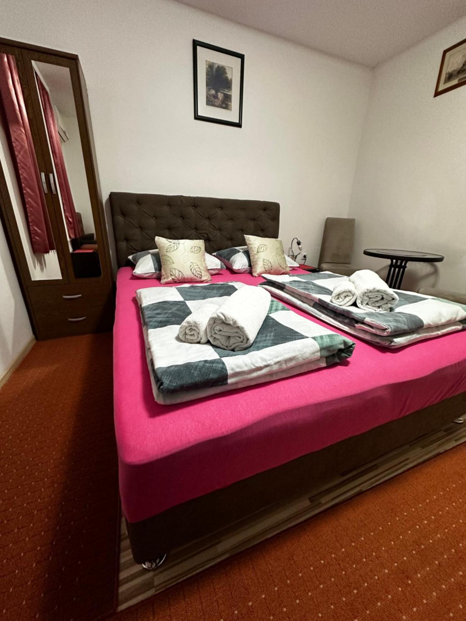 Guest House Nana Mostar Exteriér fotografie